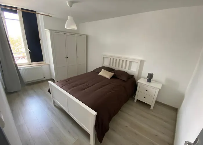 Joli Appartement Avec Parking Gratuit Sur Place