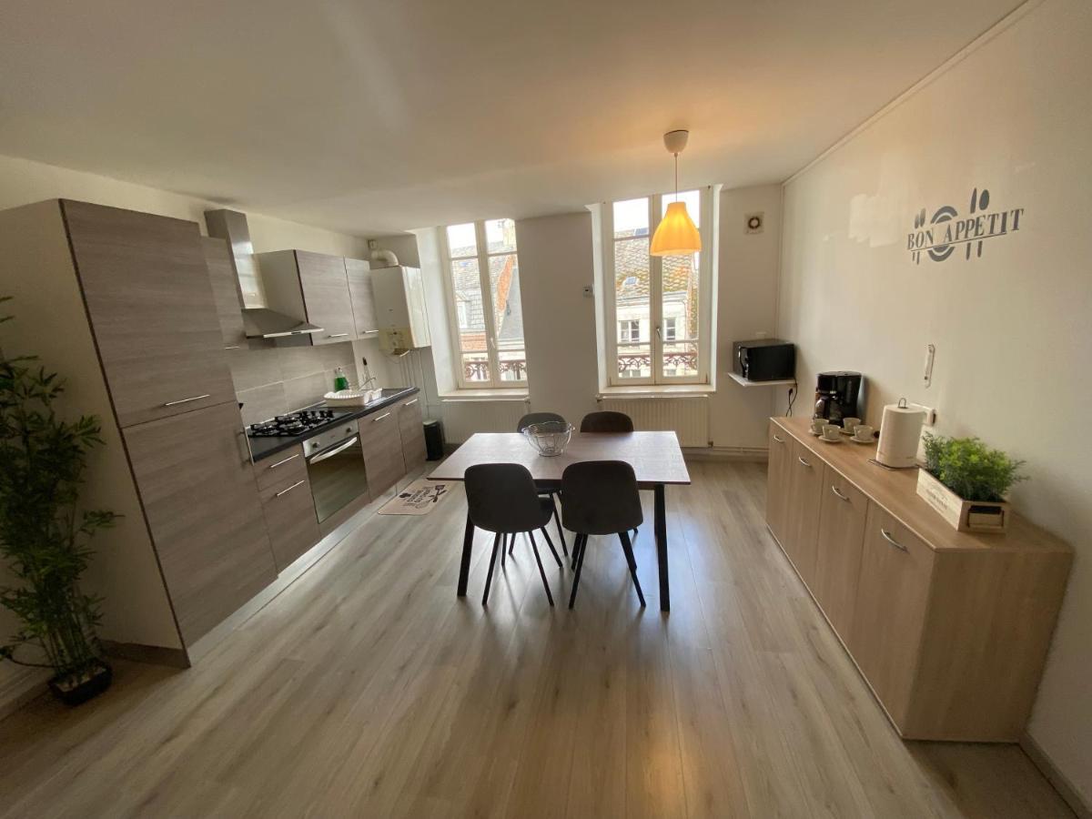 Joli Avec Parking Gratuit Sur Place Apartment Givet